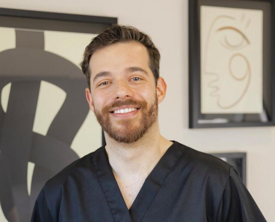 Headshot of Dr. Pedro Barreiros